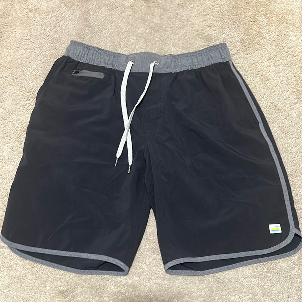 Men’s Vuori Banks shorts